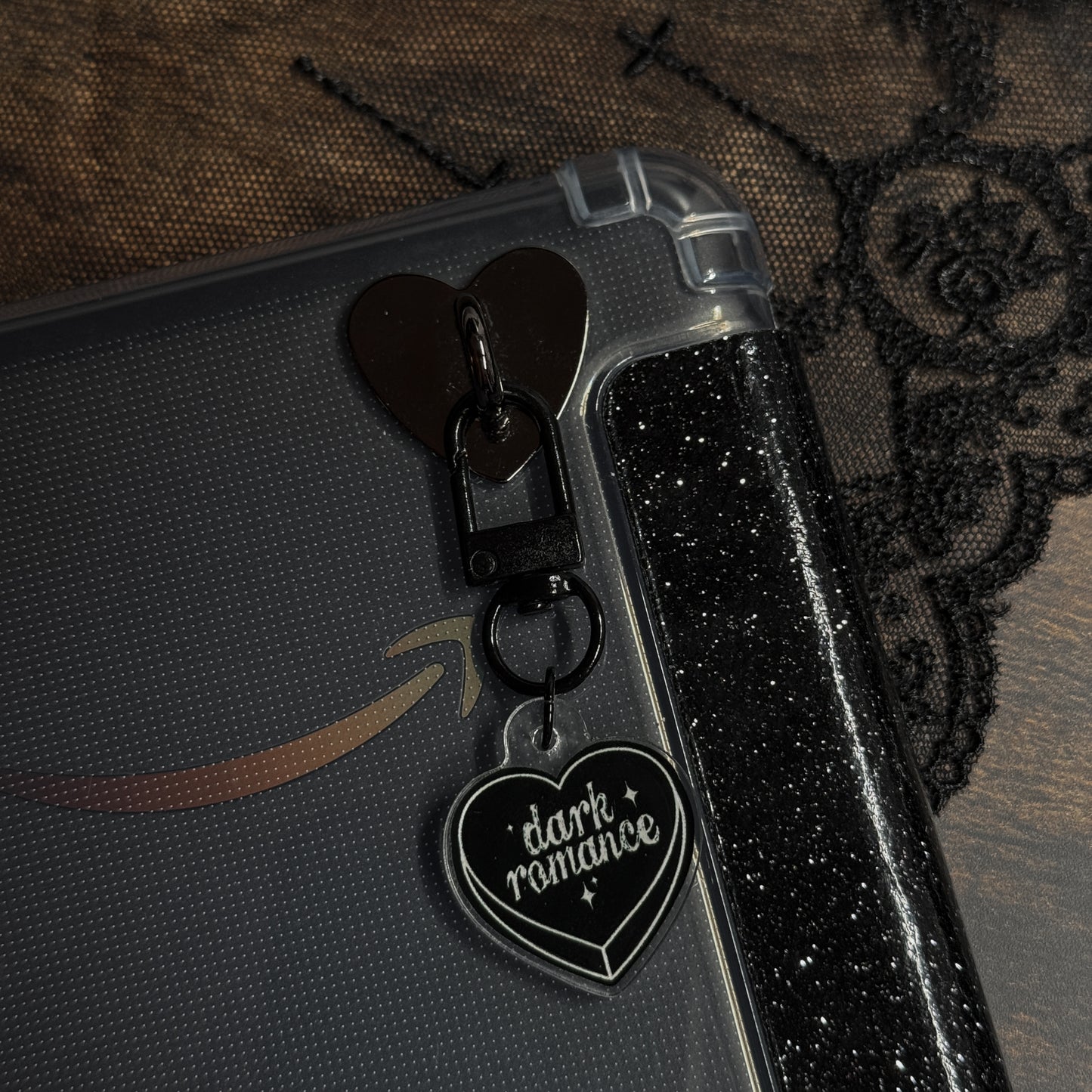 Dark Romance Mini Chain